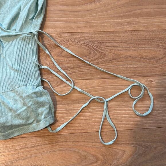 Ann Taylor Silk Turquoise Tie Top Size Medium - Picture 3 of 8